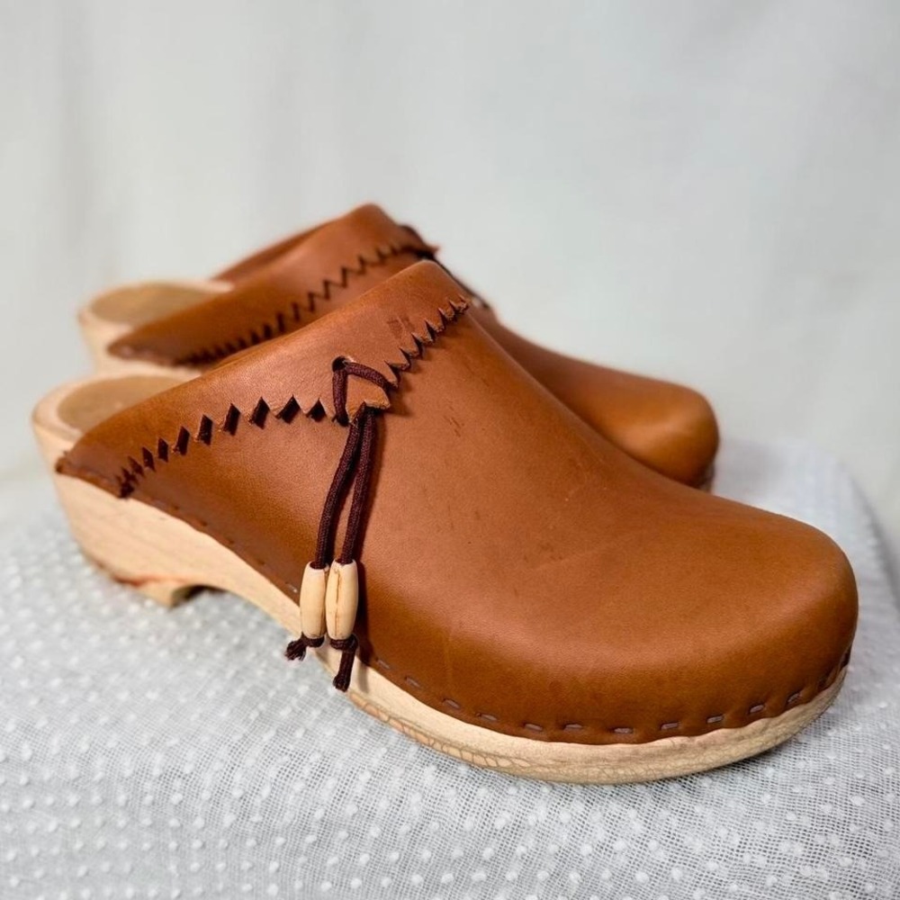 SVEN‎ Vintage Swedish Leather Clogs Size 37